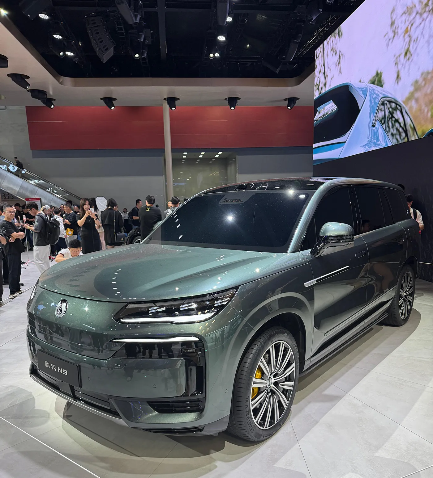 Denza N9 Black Warrior Edition Black xarici dəsti ilə rəsmi olaraq təqdim edildi - indi satın almaq mümkündür